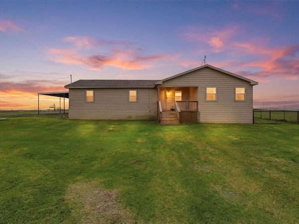 1051 Pigg Road, Waxahachie, TX 75165