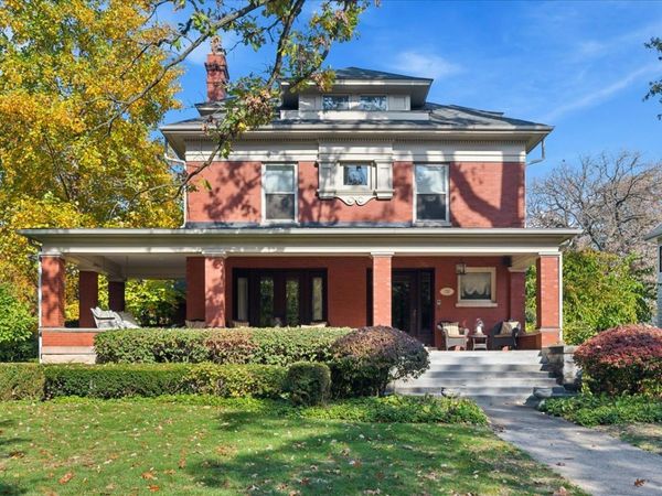 730 Lake Avenue, Wilmette, IL 60091