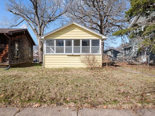 2441 21st Avenue, Rock Island, IL 61201