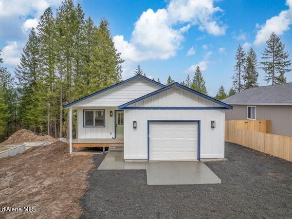 415 F St , Plummer, ID 83851