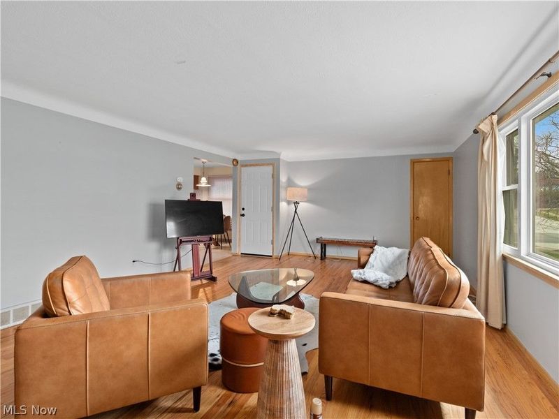 8255 Reed Avenue , Garfield Heights, OH 44125 Photo 8