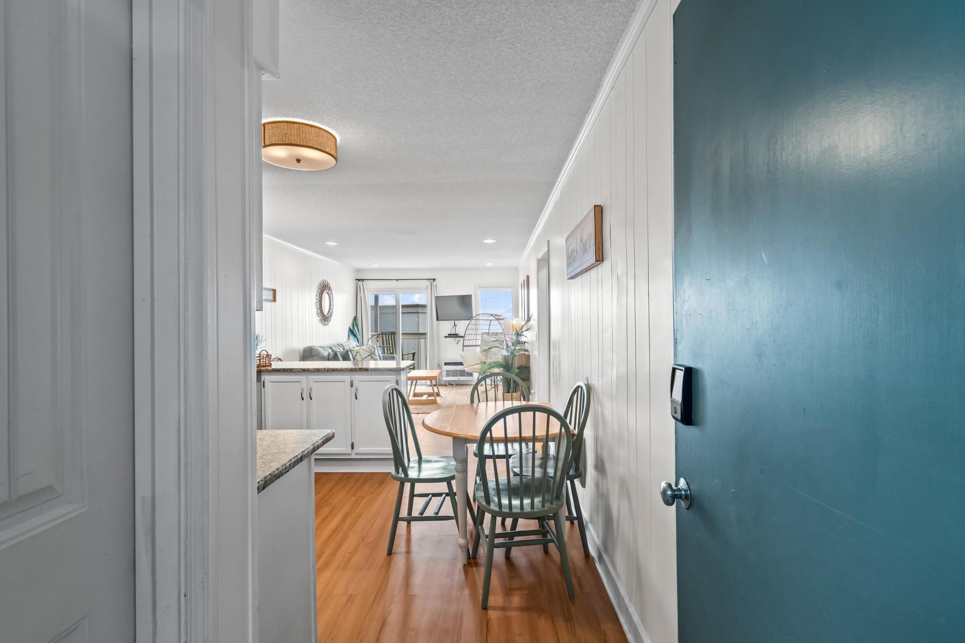 9520 Shore Dr. Photo 14