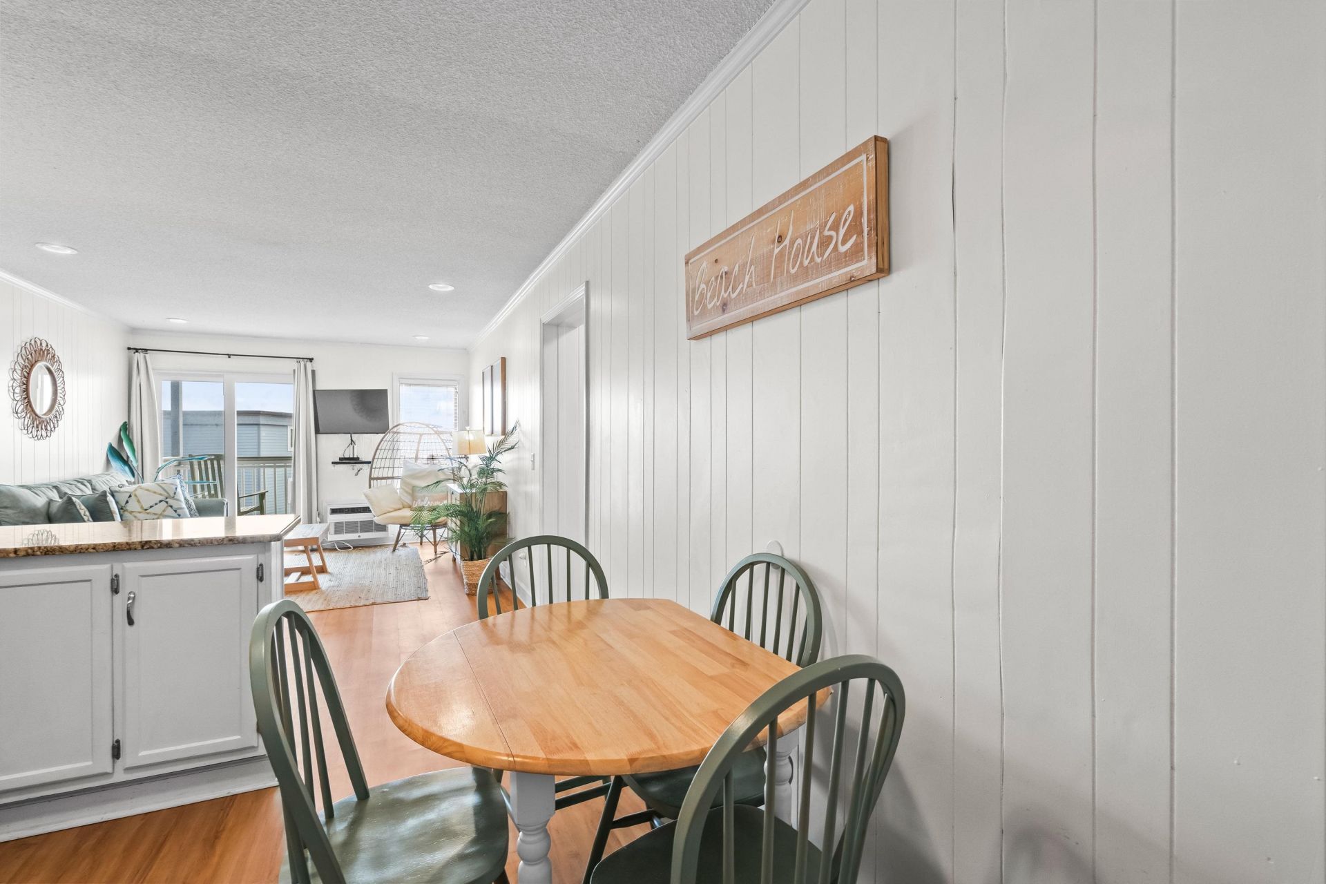 9520 Shore Dr. Photo 29