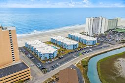 9520 Shore Dr. photo 4