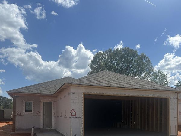 802 Gussy Lane, Benton, AR 72019