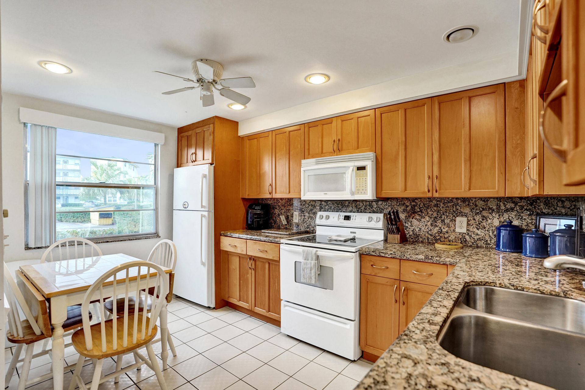 1020 Lincoln, Boca Raton, FL 33434 Photo