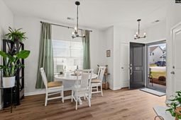 821 Peony Lane photo 4