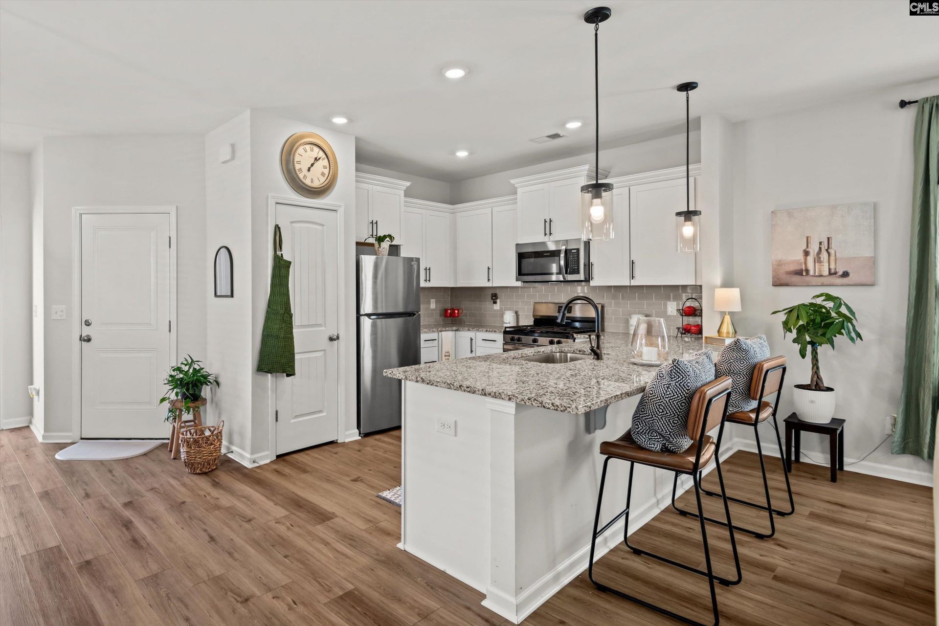 821 Peony Lane Photo 6