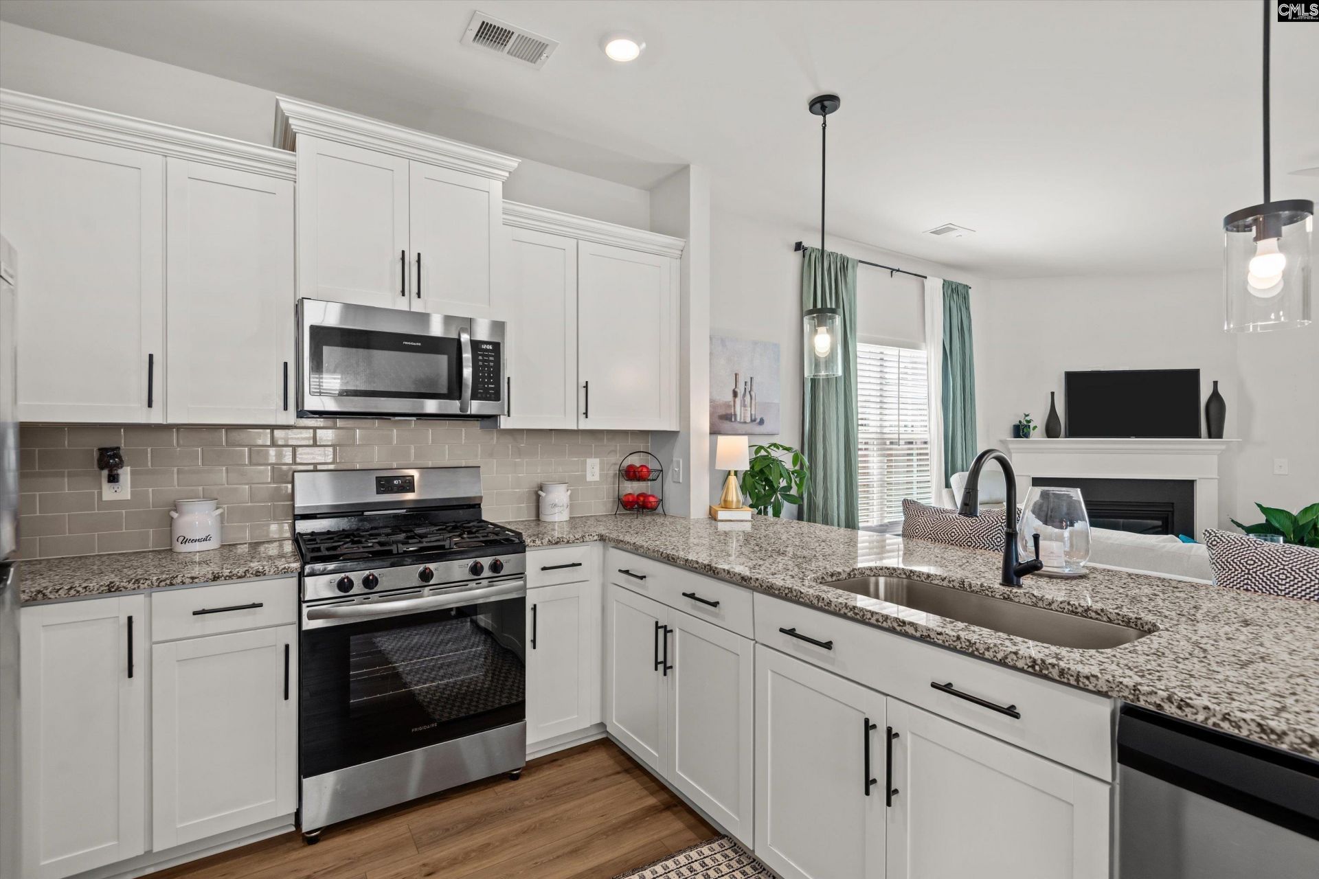 821 Peony Lane Photo 9