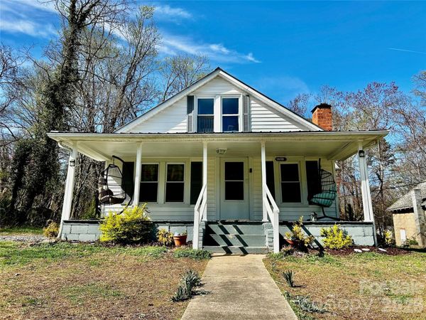 1408 Essex Place SW, Lenoir, NC 28645