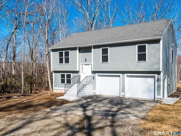 16 South, Brooklyn, CT 06324