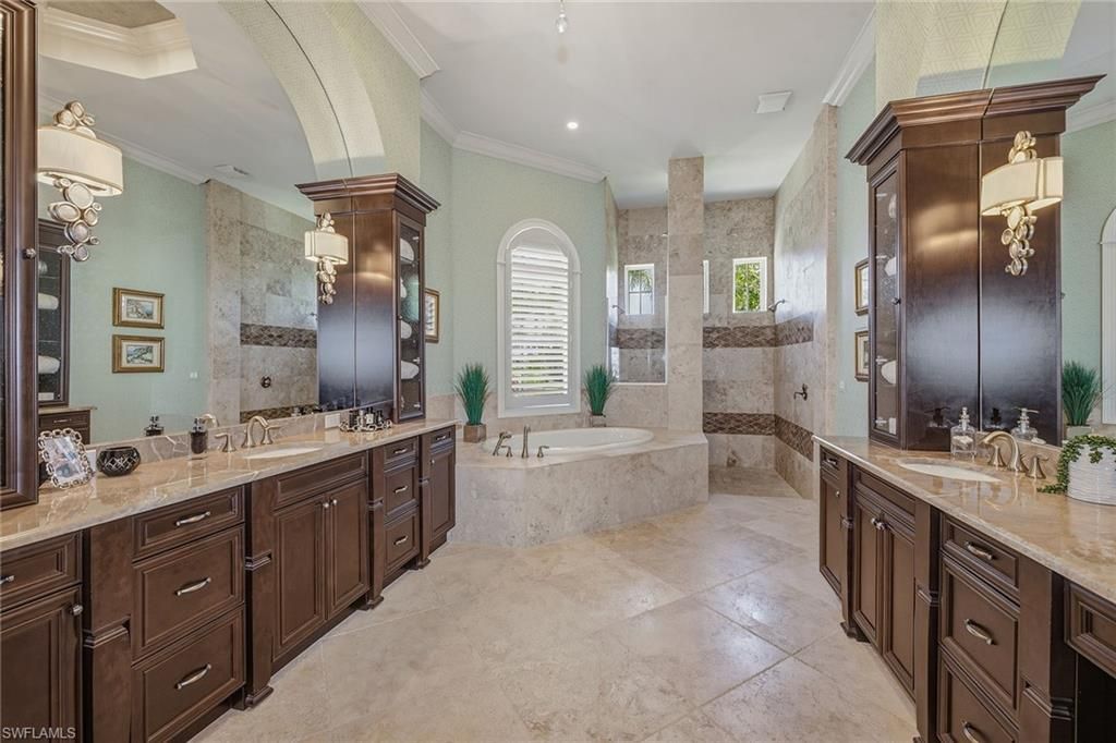 3849 Isla Del Sol Way, Naples, FL 34114 Photo