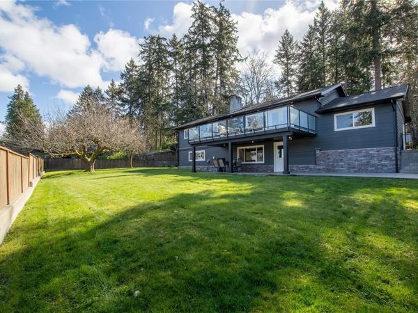 1655 Maple Bay Rd , Duncan, BC V9L 5N7