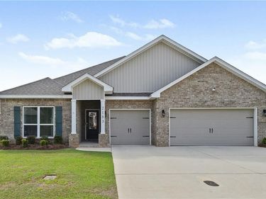 2183 Meadowview Loop E, Semmes, AL 36575