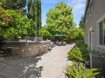 6905 Arianna Ct, Elk Grove, CA 95757 Photo