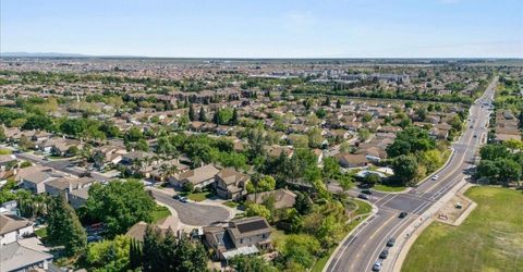 6905 Arianna Ct, Elk Grove, CA 95757 Photo