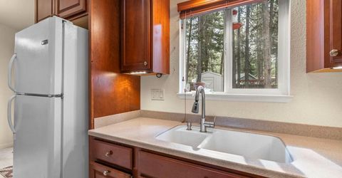 1572 Miztec Street, South Lake Tahoe, CA 96150 Photo