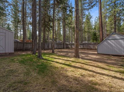 1572 Miztec Street, South Lake Tahoe, CA 96150 Photo