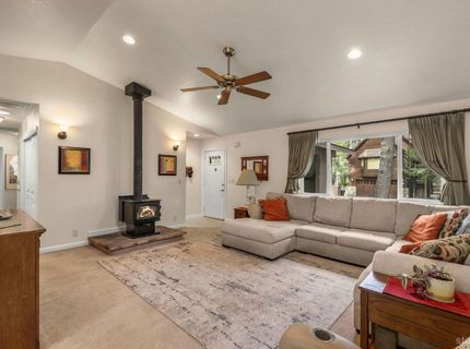1572 Miztec Street, South Lake Tahoe, CA 96150 Photo