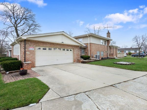 167 Kingston Place , Chicago Heights, IL 60411