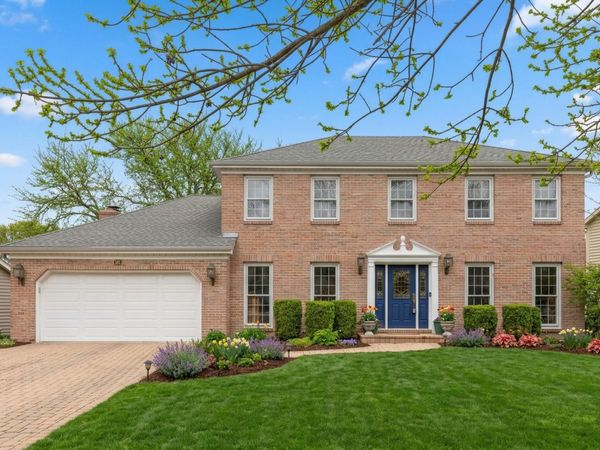 381 Prairie Knoll Drive , Naperville, IL 60565