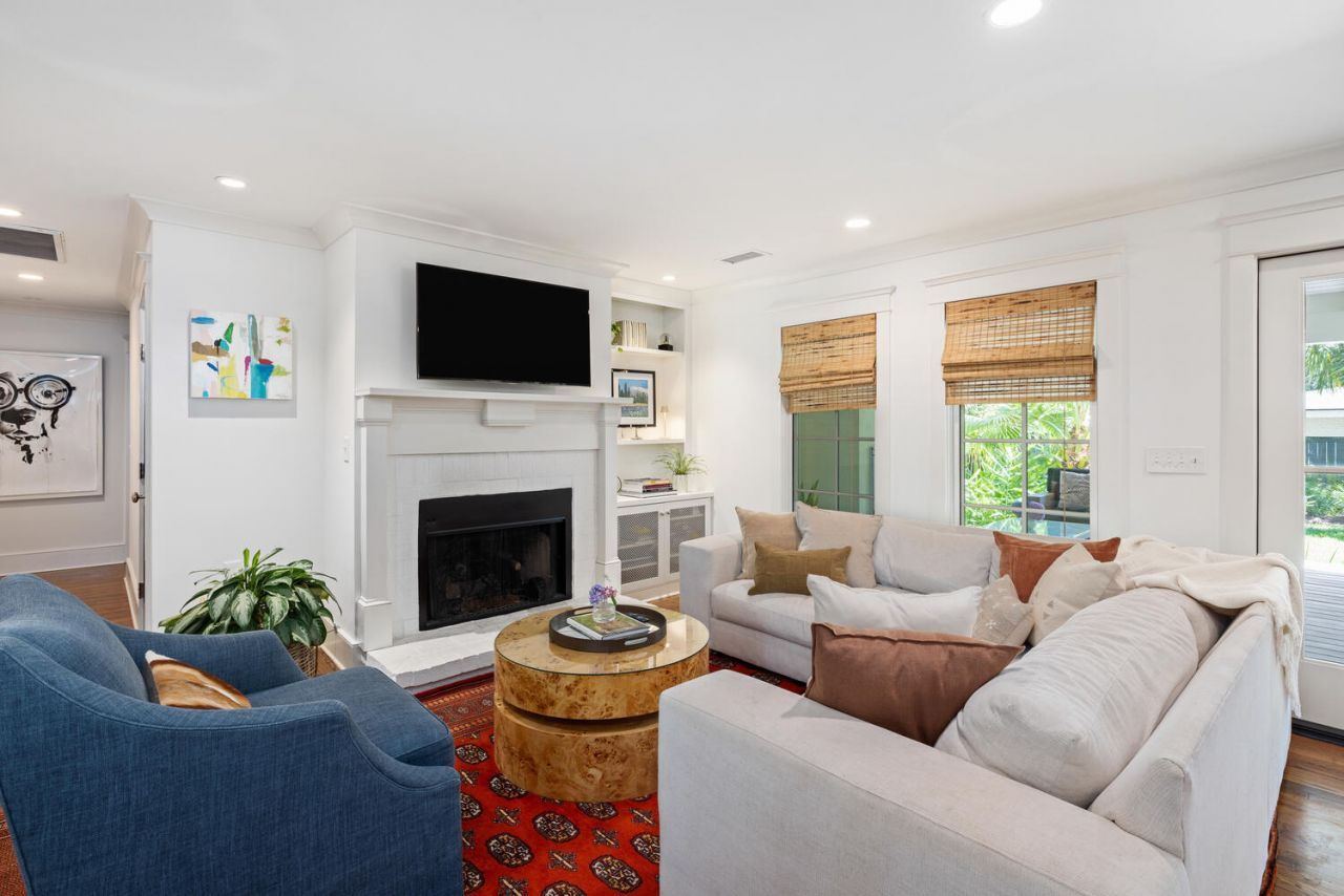 299 Hobcaw Drive Photo 6