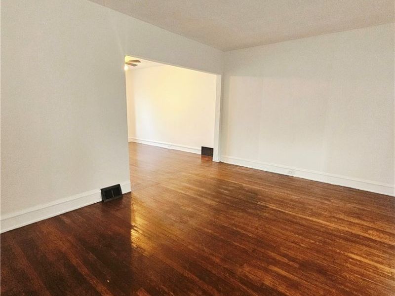 3110 W 111th Street, Cleveland, OH 44111 Photo 3