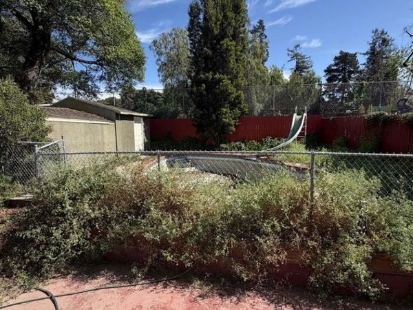 4058 Edwards Ave, Oakland, CA 94605