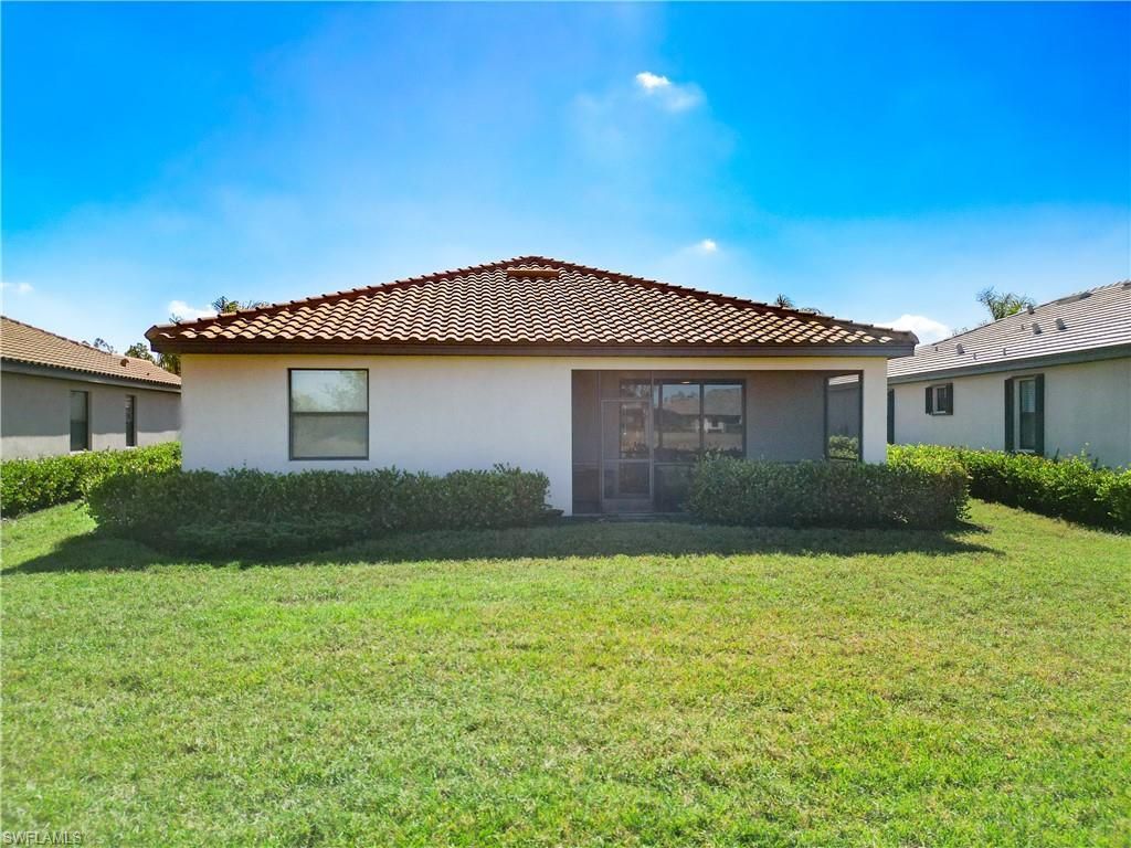 19758 The Place Blvd, Estero, FL 33928 Photo