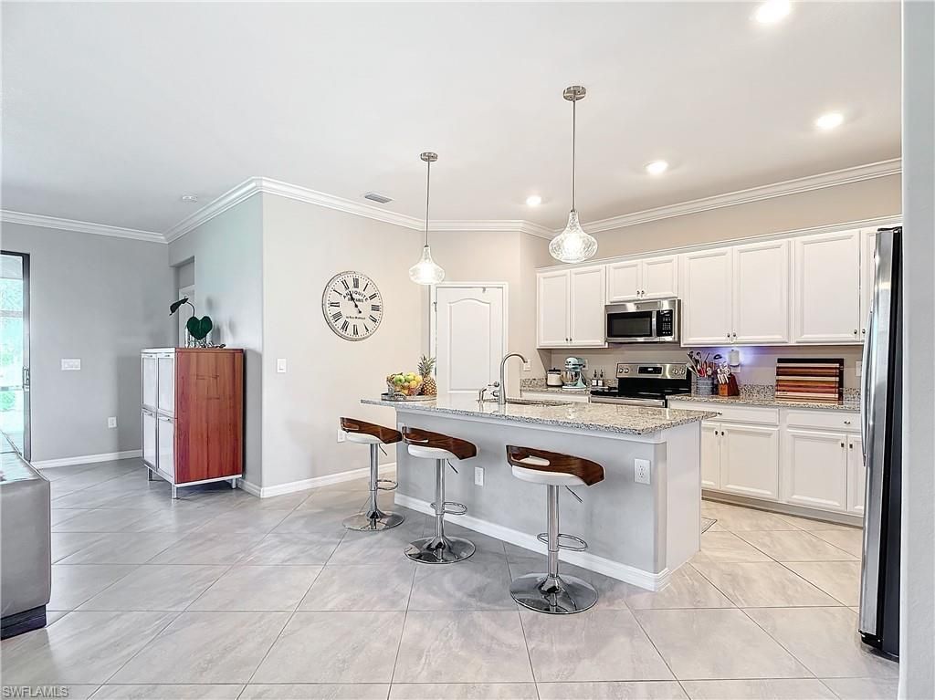 19758 The Place Blvd, Estero, FL 33928 Photo