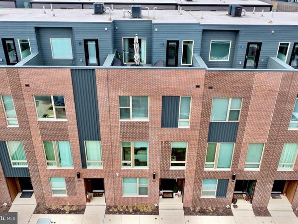 3104 PIERVIEW LANE, PHILADELPHIA, PA 19125