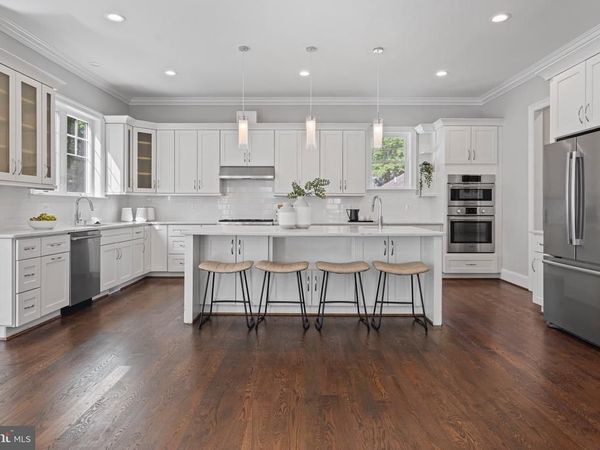 7606 LEONARD DRIVE, FALLS CHURCH, VA 22043