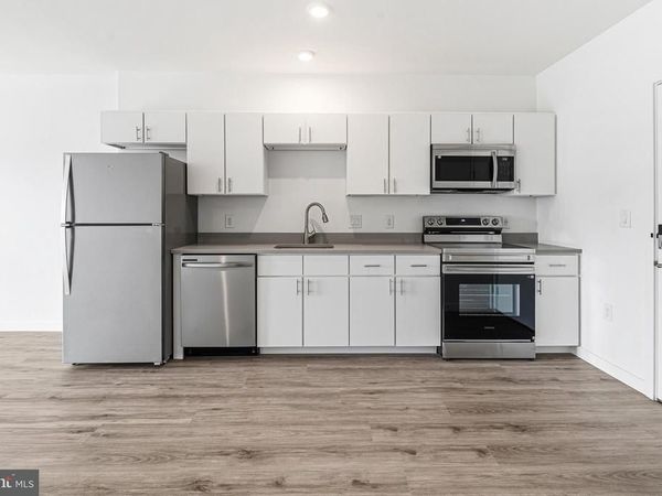 915 17 N BROAD STREET, Unit 411, PHILADELPHIA, PA 19123