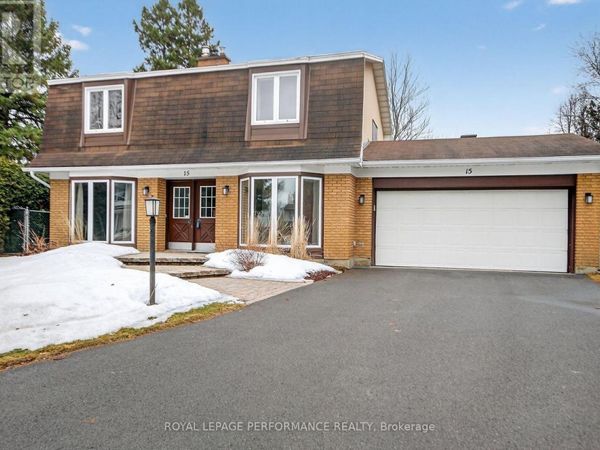 15 Hallowell Court , Ottawa, ON K2H8N4