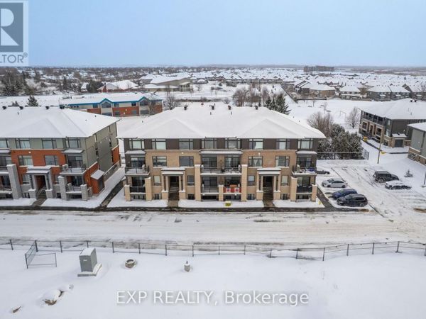 1007 Silhouette Private , Ottawa, ON K2J4S3