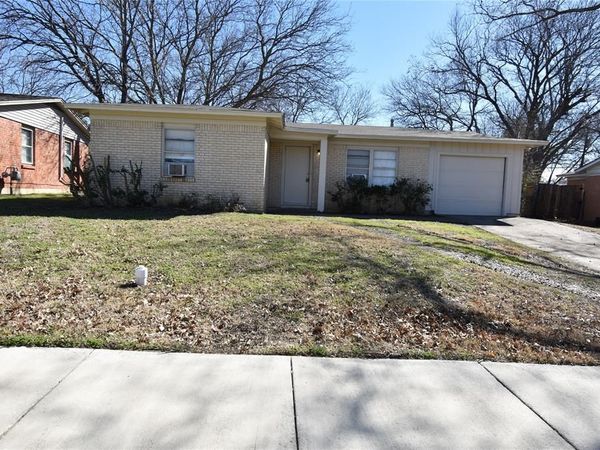 1206 Belvedere Drive, Arlington, TX 76010