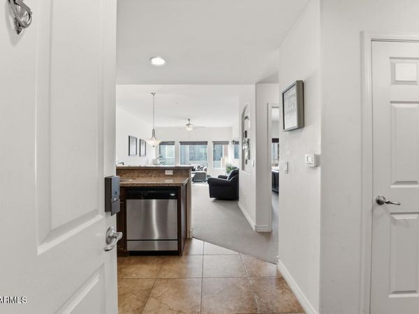 5350 E DEER VALLEY Drive, Unit 4401, Phoenix, AZ 85054