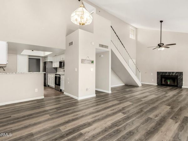 11226 N 81ST Avenue, Peoria, AZ 85345