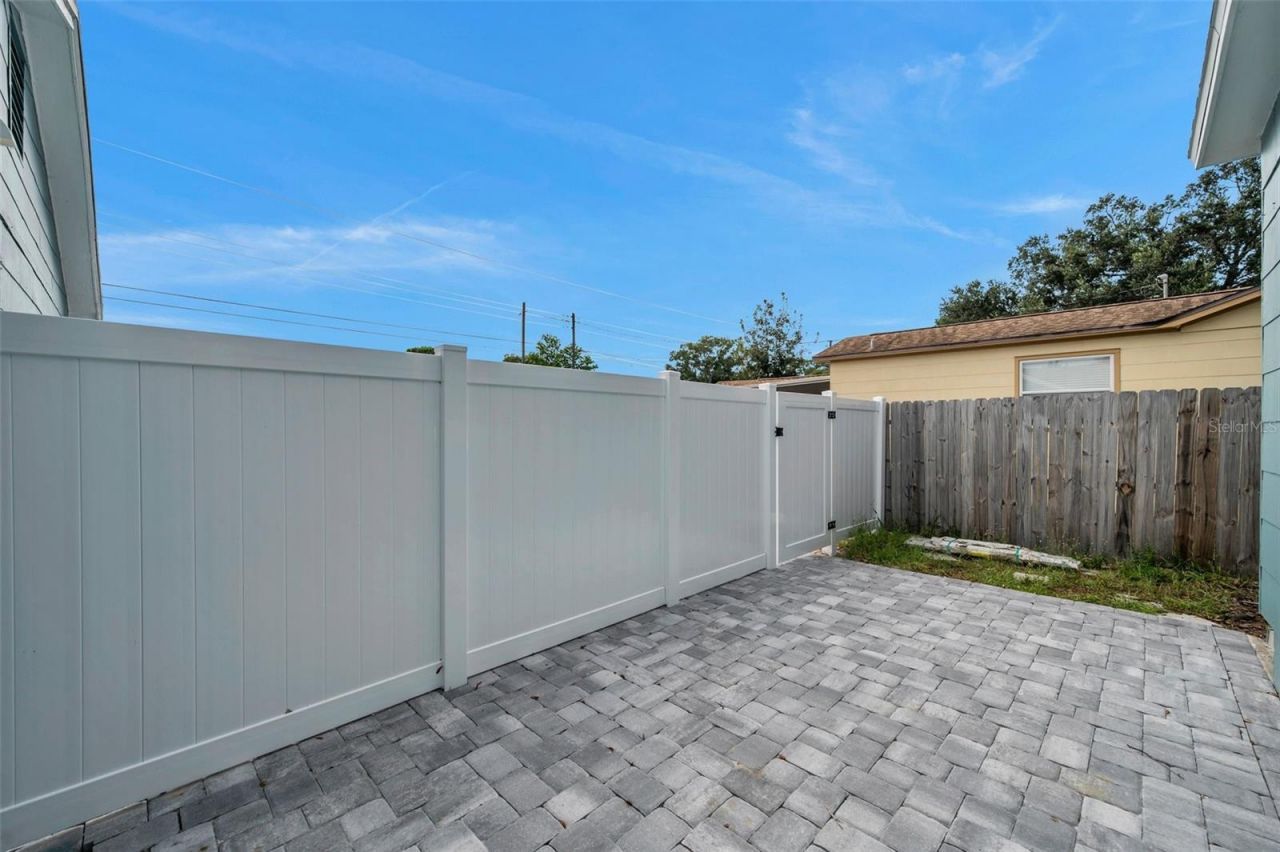 4000 10th Avenue N, Saint Petersburg, FL 33713 Photo