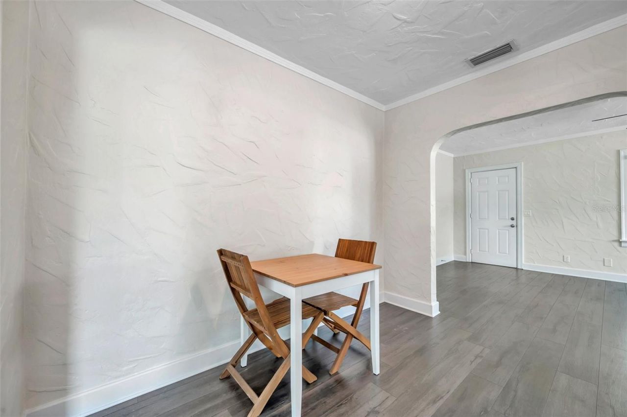 4000 10th Avenue N, Saint Petersburg, FL 33713 Photo