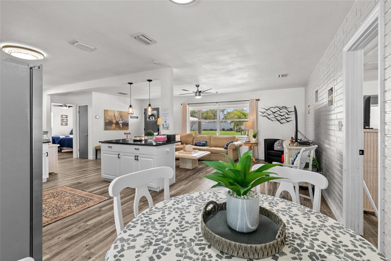 10943 90th Avenue, Seminole, FL 33772 Photo
