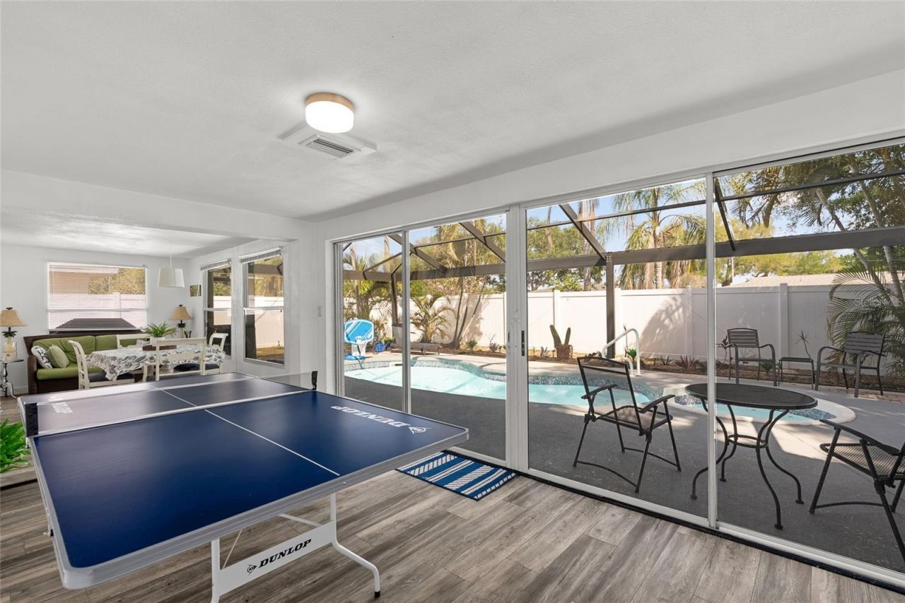 10943 90th Avenue, Seminole, FL 33772 Photo