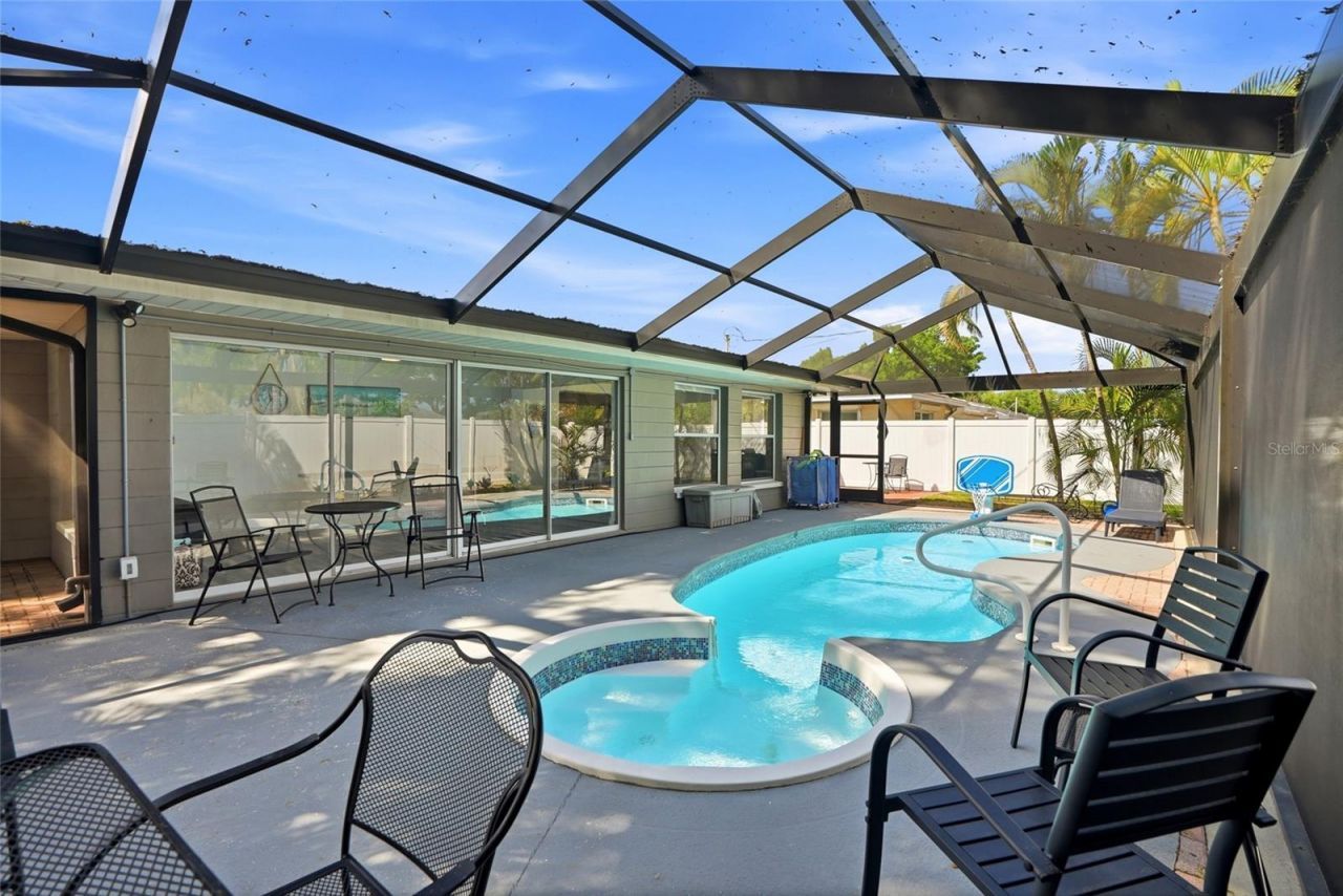 10943 90th Avenue, Seminole, FL 33772 Photo