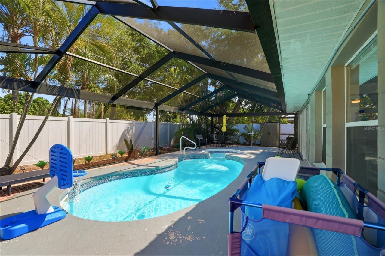 10943 90th Avenue, Seminole, FL 33772 Photo