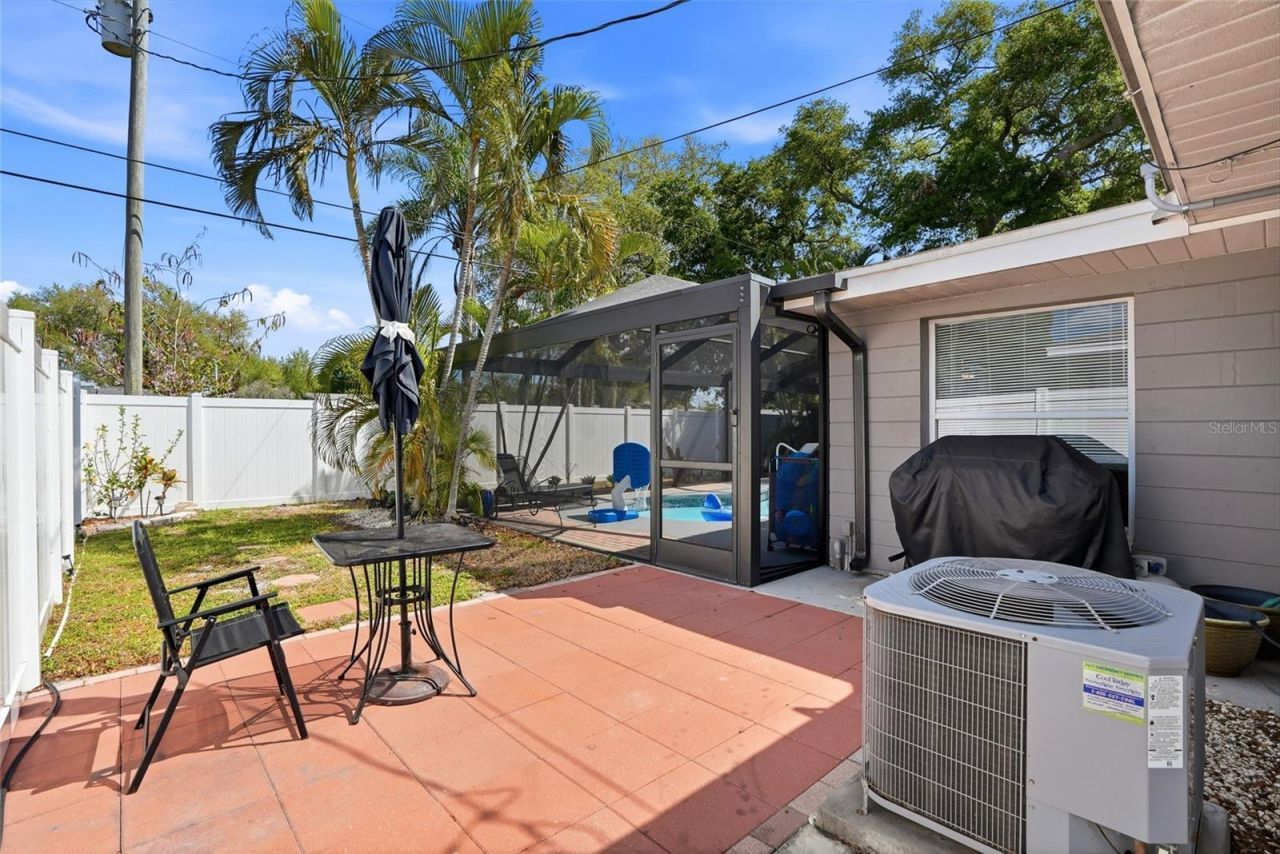 10943 90th Avenue, Seminole, FL 33772 Photo