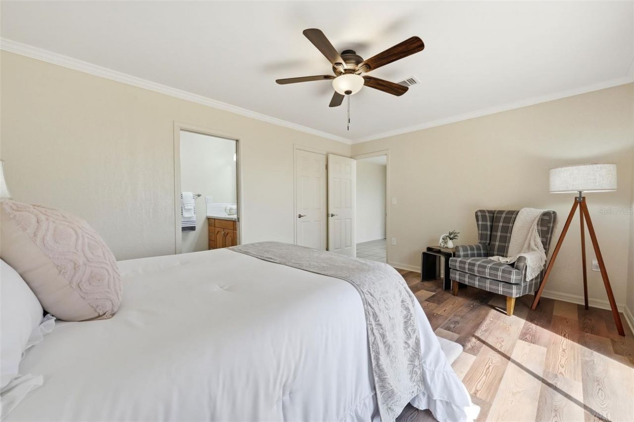 33942 Linda Lane , Leesburg, FL 34788 Photo