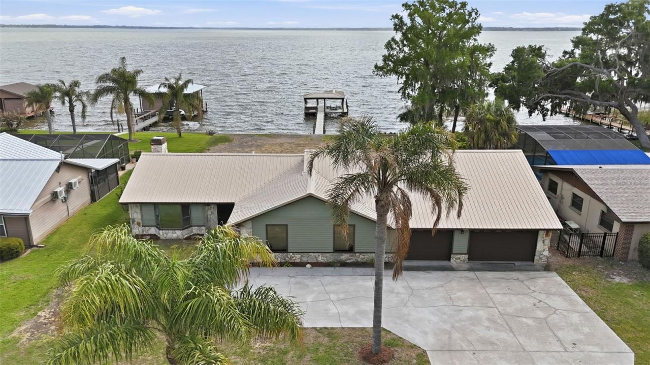 33942 Linda Lane , Leesburg, FL 34788 Photo