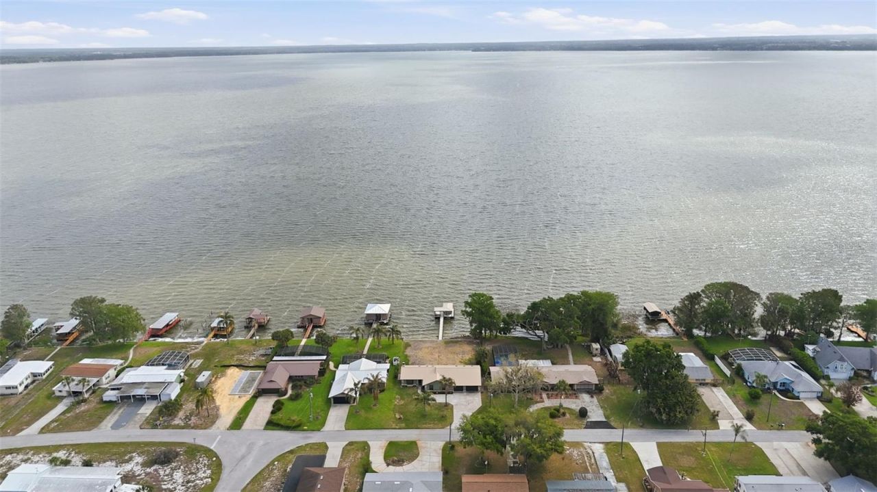 33942 Linda Lane , Leesburg, FL 34788 Photo