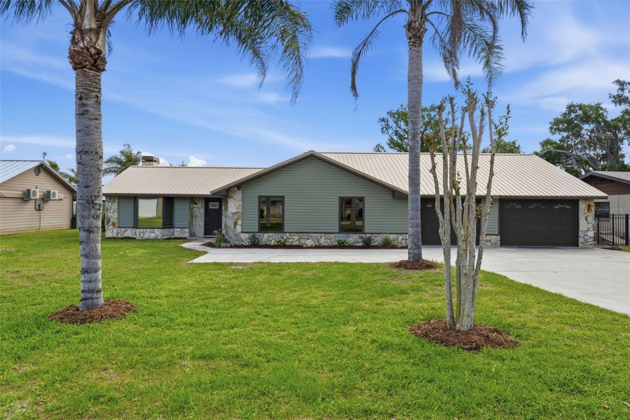 33942 Linda Lane , Leesburg, FL 34788 Photo