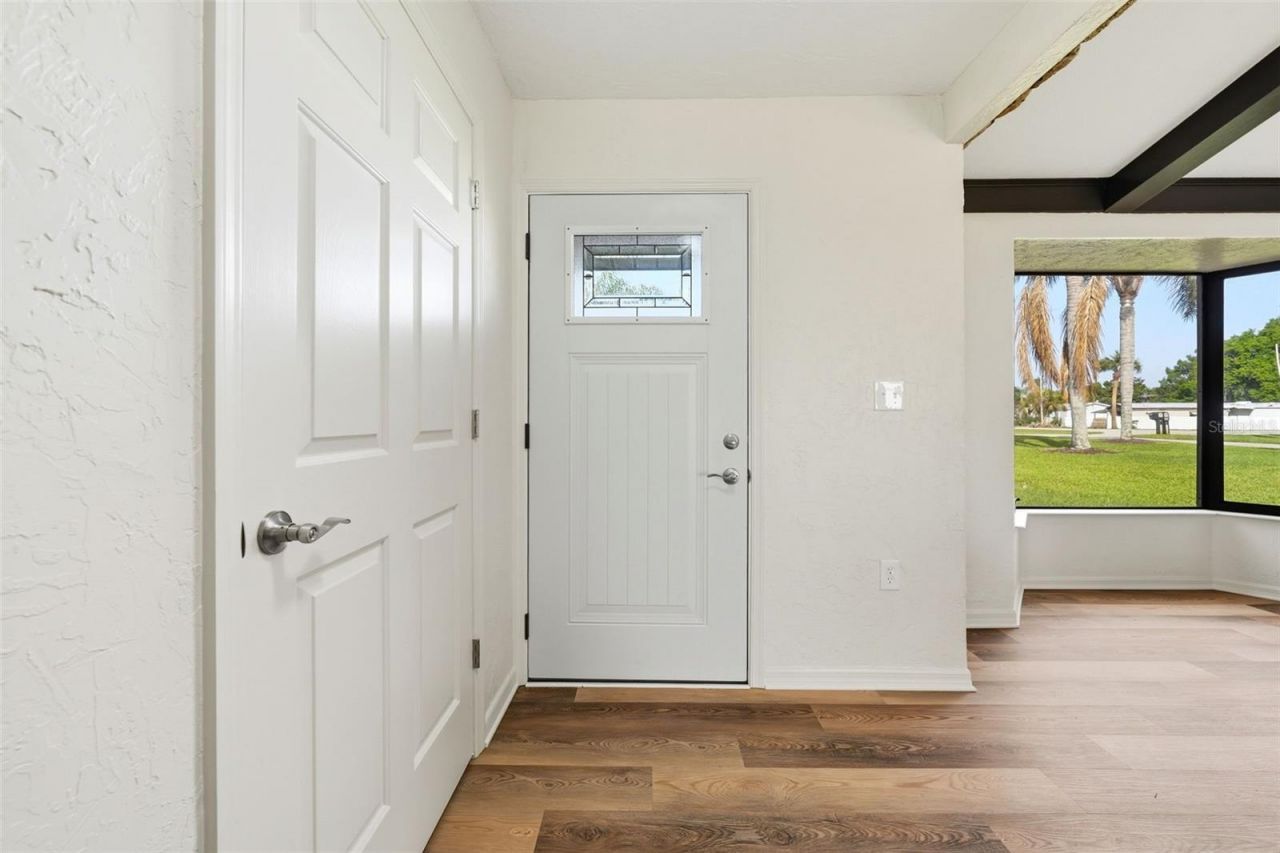 33942 Linda Lane , Leesburg, FL 34788 Photo